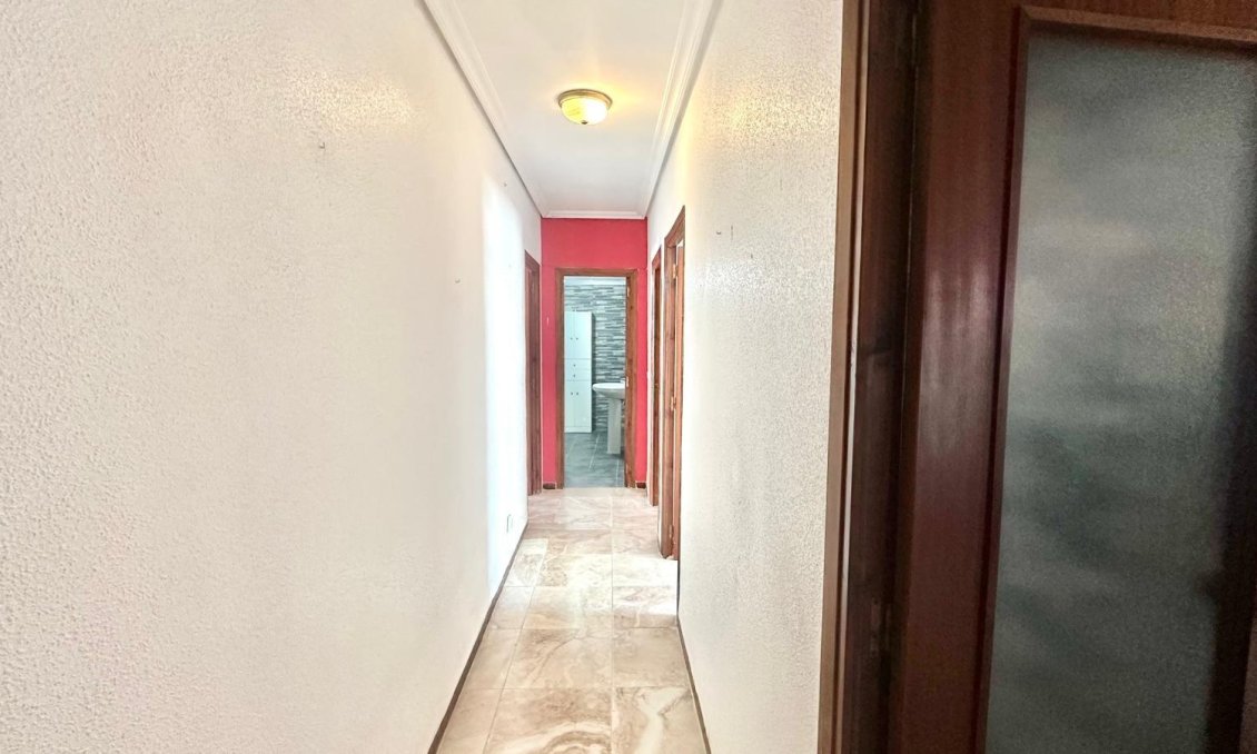 Segunda mano - Apartamento -
Torrevieja - Acequion