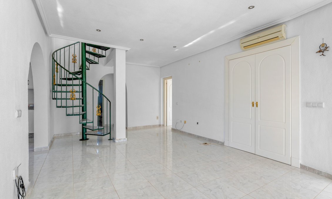 Segunda mano - Villa -
Rojales - Inland