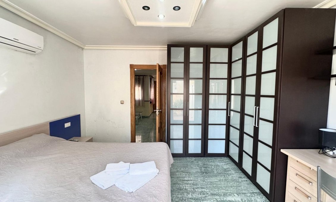 Revente - Attique -
Torrevieja