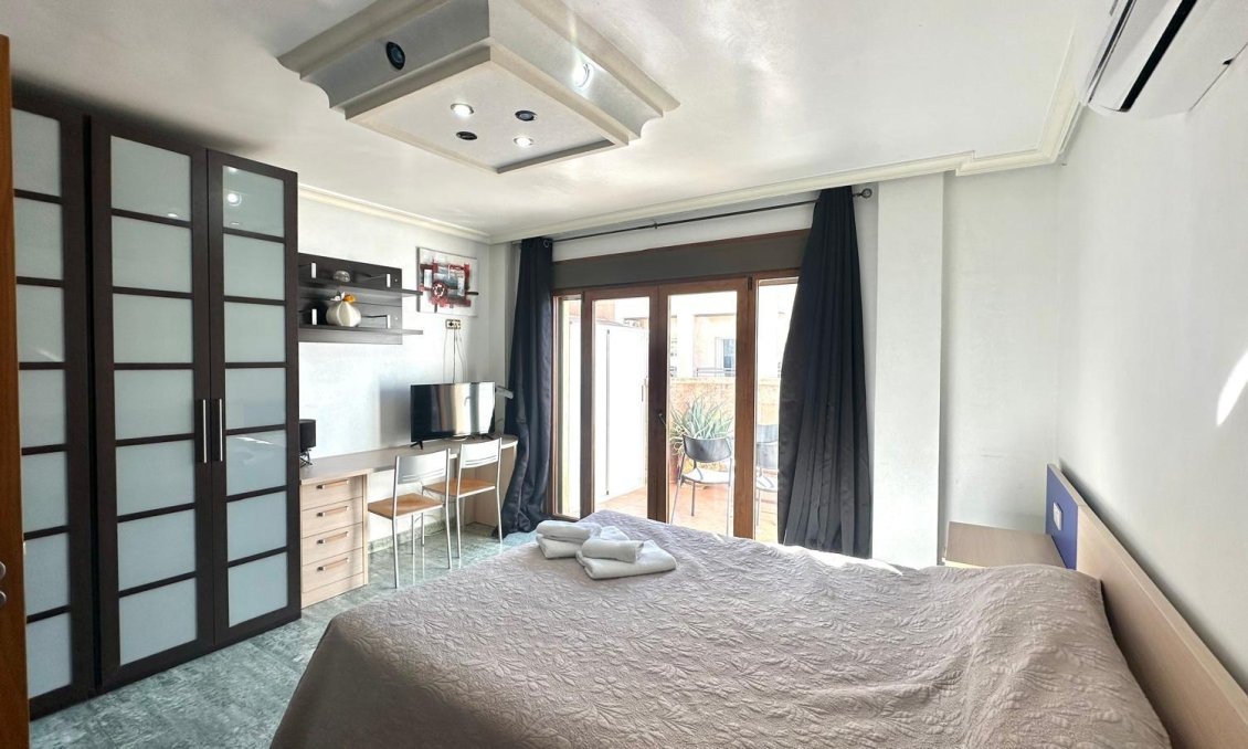 Revente - Attique -
Torrevieja