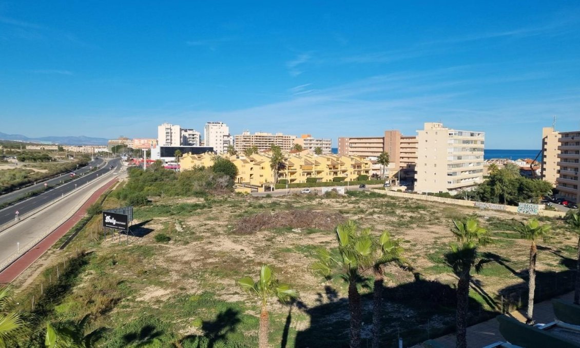 Segunda mano - Apartamento -
Torrevieja - La Mata