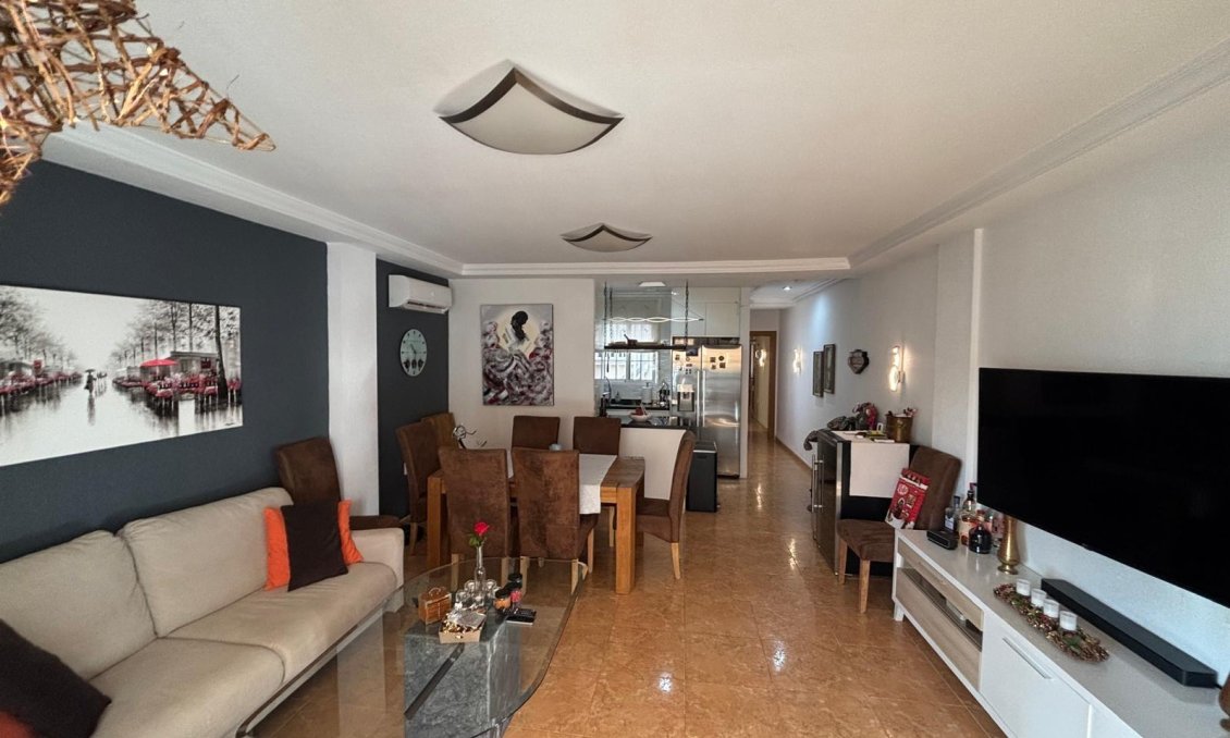 Resale - Apartment -
Torrevieja