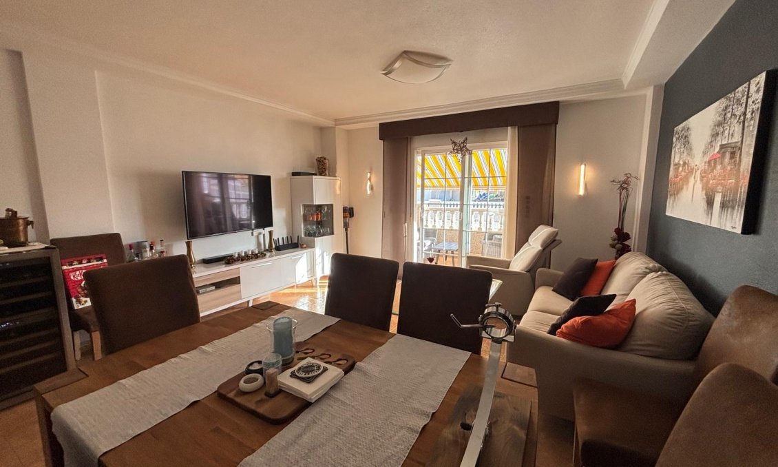 Resale - Apartment -
Torrevieja