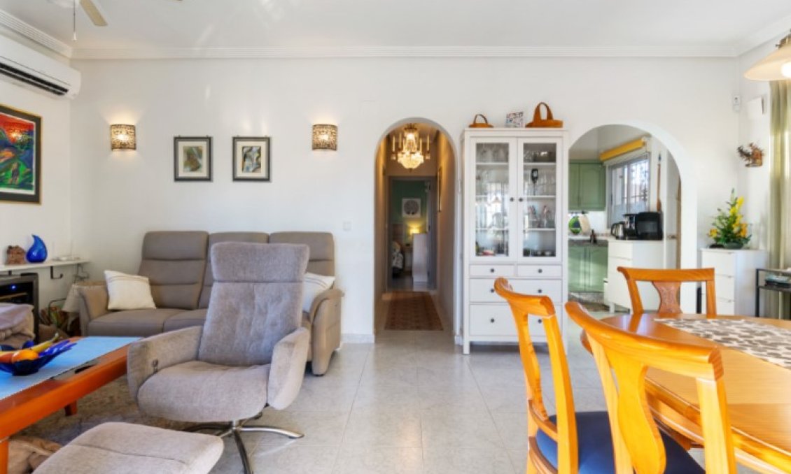 Segunda mano - Villa -
Torrevieja - Costa Blanca