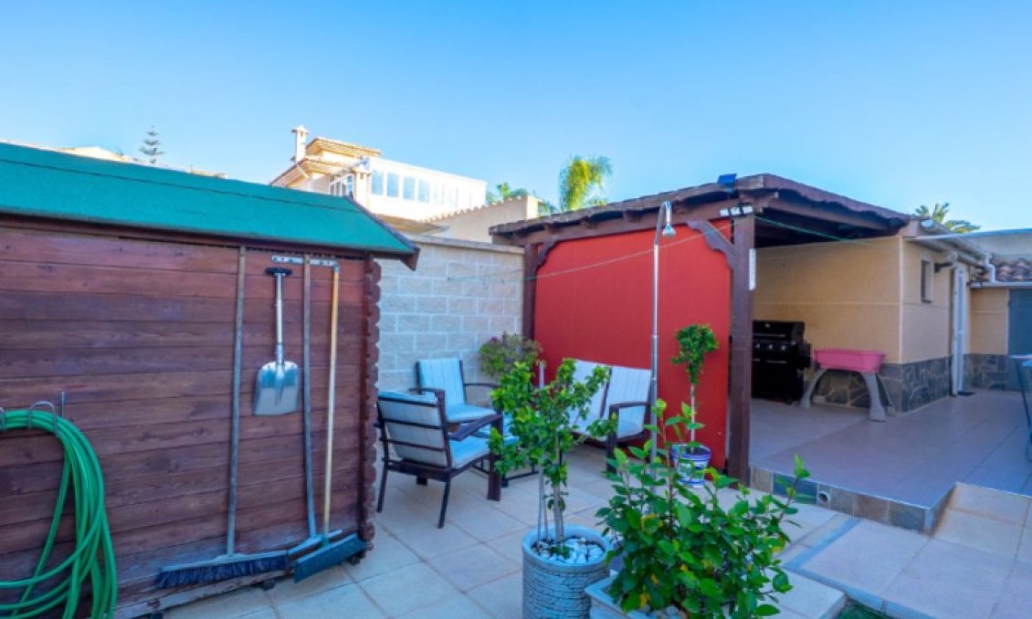 Segunda mano - Villa -
Torrevieja - Costa Blanca