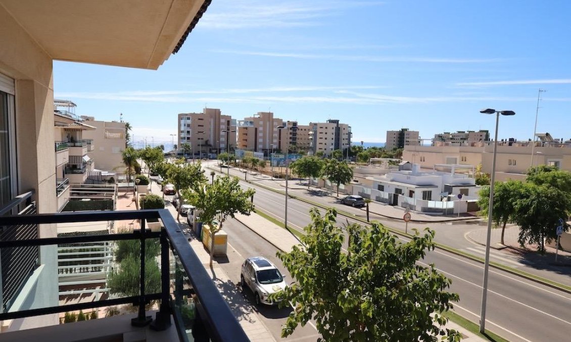 Revente - Attique -
Pilar de la Horadada - Costa Blanca