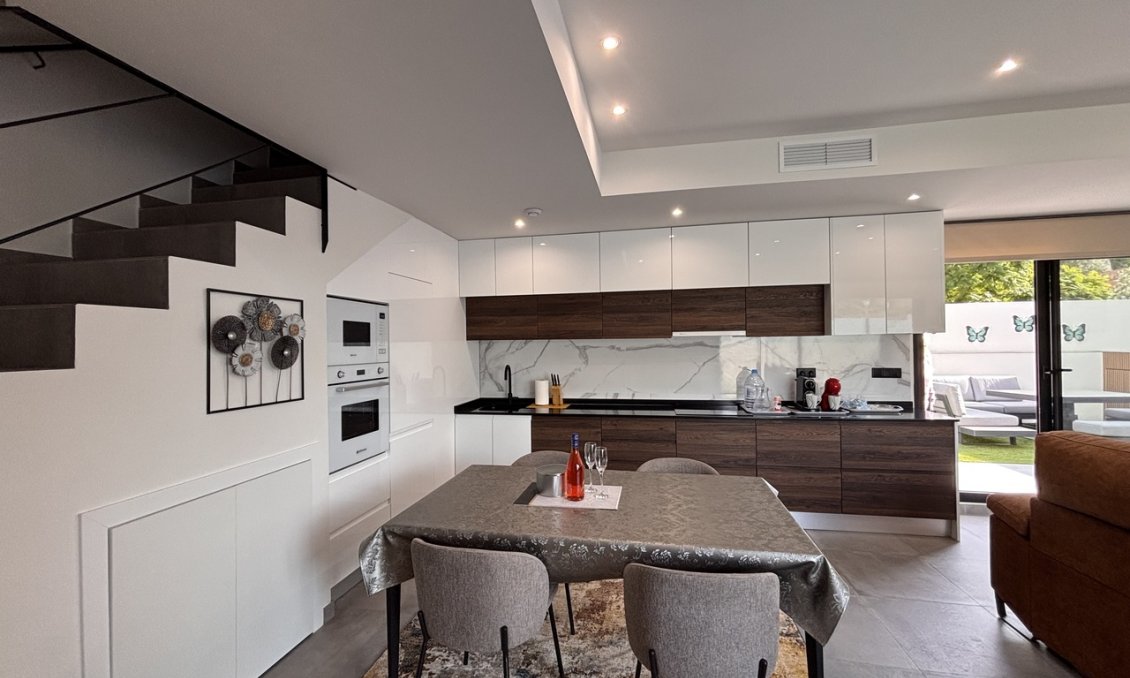 Segunda mano - Villa -
Villamartin - Costa Blanca