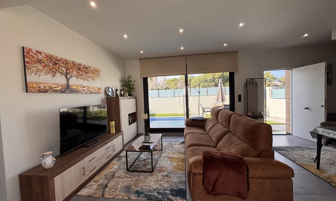 Segunda mano - Villa -
Villamartin - Costa Blanca