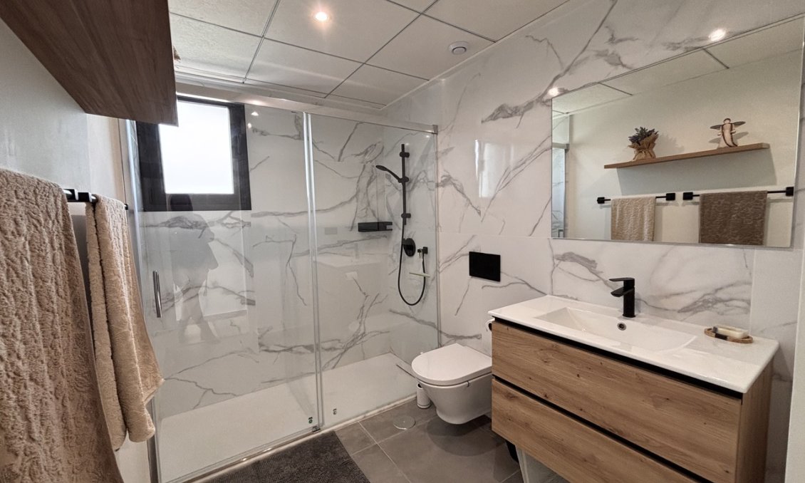 Segunda mano - Villa -
Villamartin - Costa Blanca