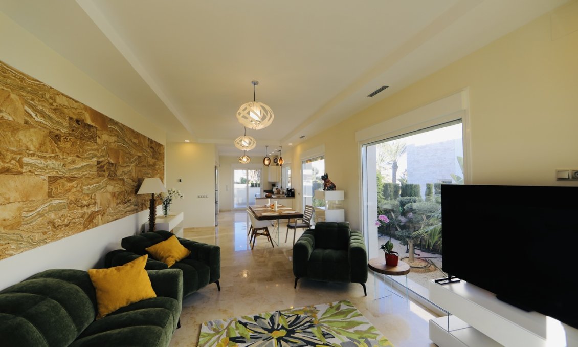 Segunda mano - Villa -
La Zenia - Costa Blanca