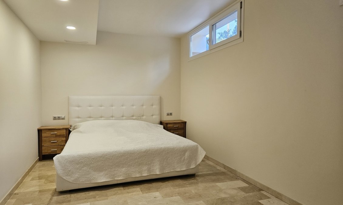 Segunda mano - Villa -
La Zenia - Costa Blanca