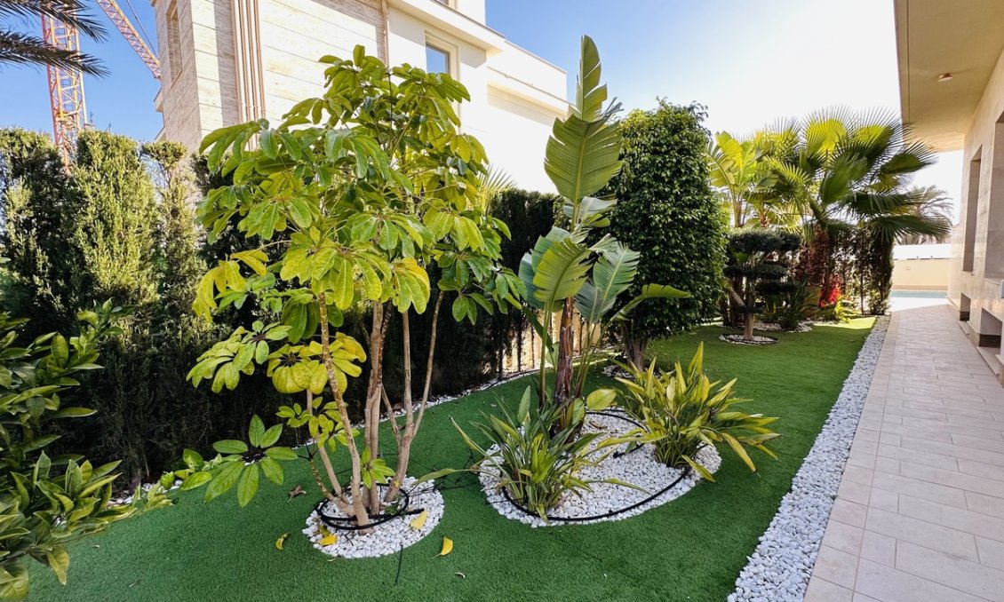 Segunda mano - Villa -
La Zenia - Costa Blanca