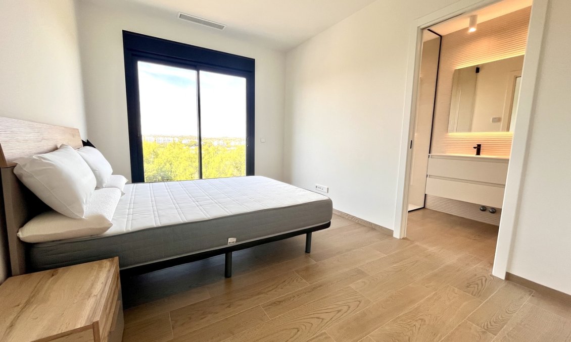 Segunda mano - Apartamento -
Las Colinas Golf - Costa Blanca