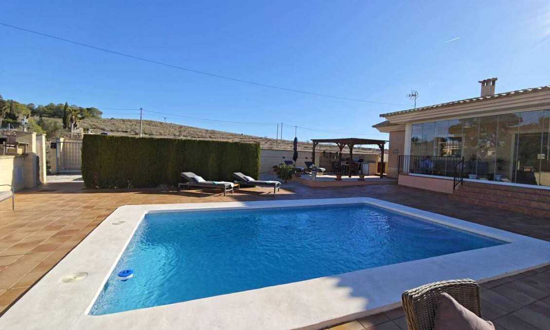 Segunda mano - Villa -
Canada del Trigo - Inland