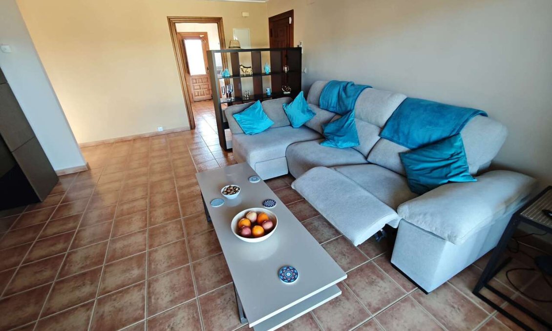 Segunda mano - Villa -
Canada del Trigo - Inland