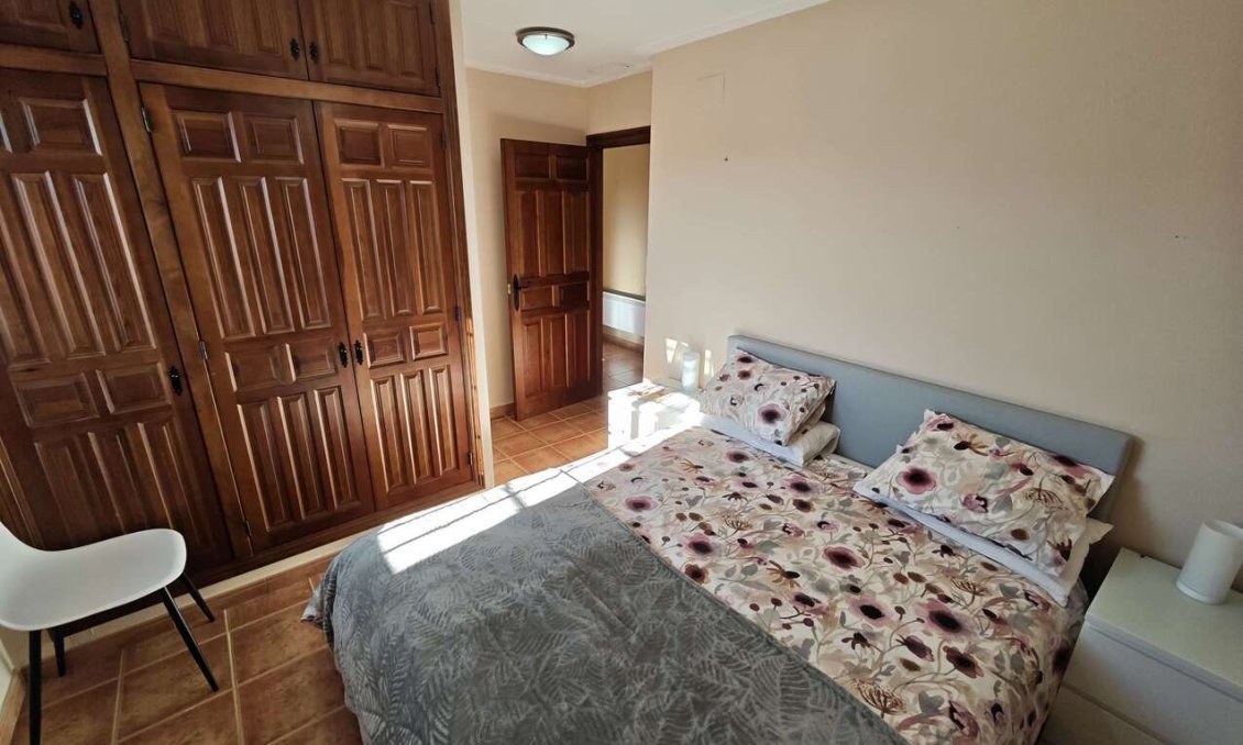 Segunda mano - Villa -
Canada del Trigo - Inland