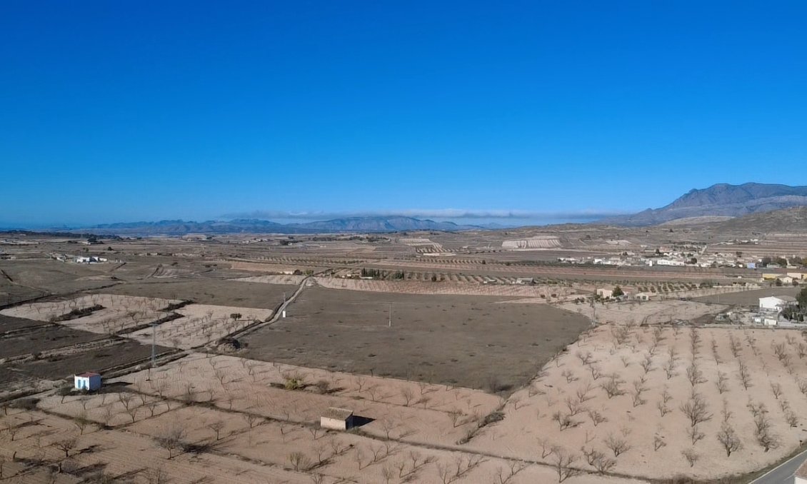 Segunda mano - Villa -
Canada del Trigo - Inland