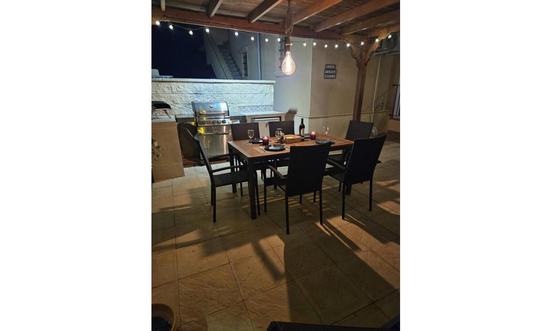 Segunda mano - Villa -
Canada del Trigo - Inland