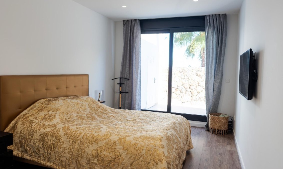 Segunda mano - Villa -
Orihuela - Las Colinas Golf