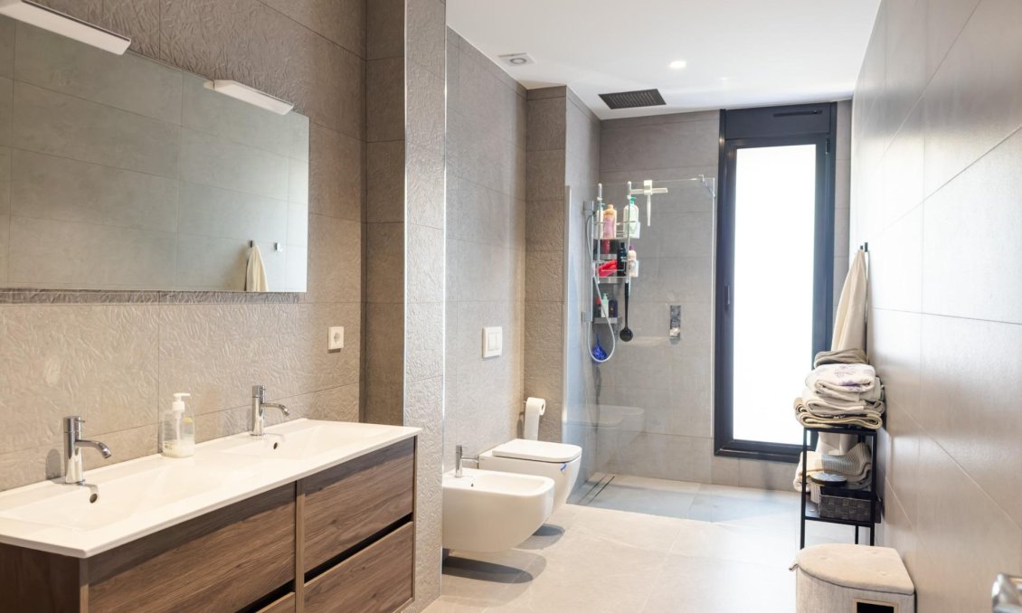 Segunda mano - Villa -
Orihuela - Las Colinas Golf