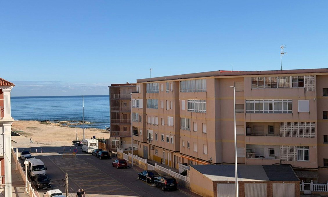 Segunda mano - Apartamento -
Torrevieja - La Mata
