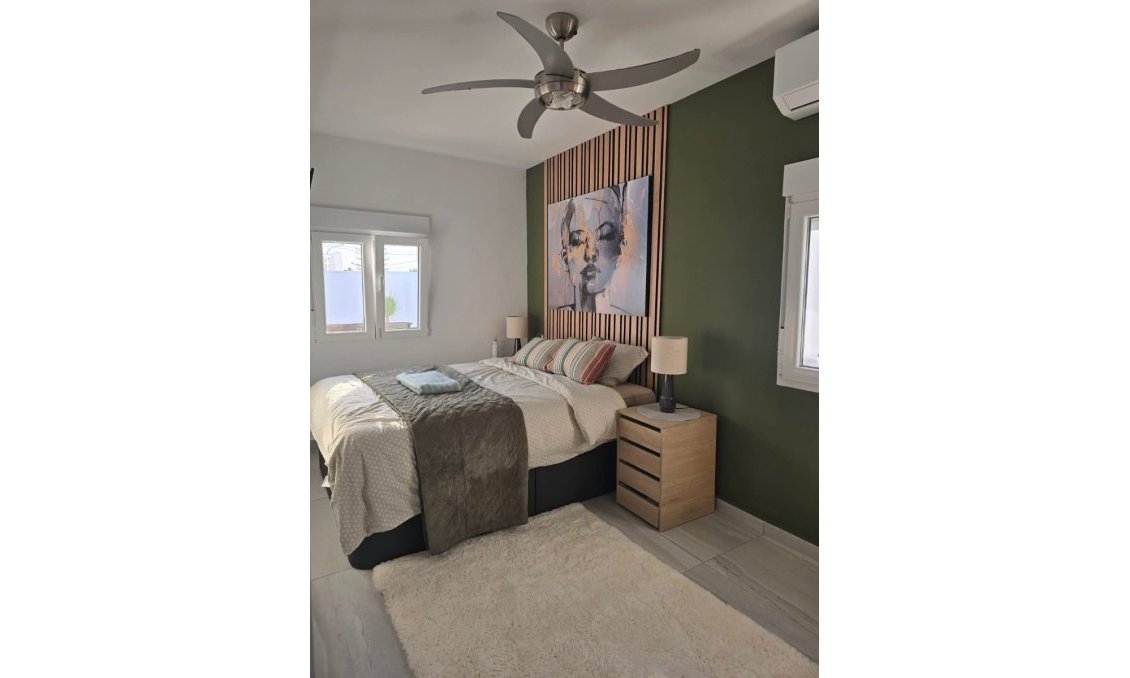 Segunda mano - Villa -
Ciudad Quesada - Costa Blanca