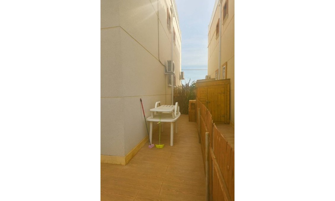 Segunda mano - Apartamento -
Daya Vieja - Costa Blanca