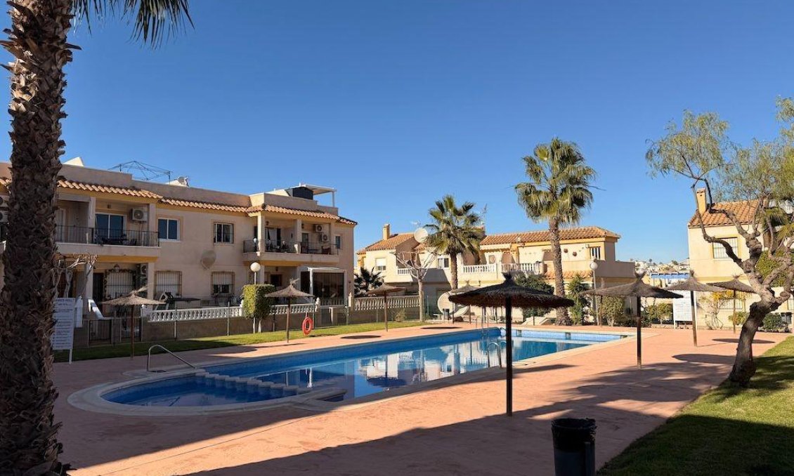 Használt Ingatlanok - Bungaló -
Orihuela Costa - Costa Blanca