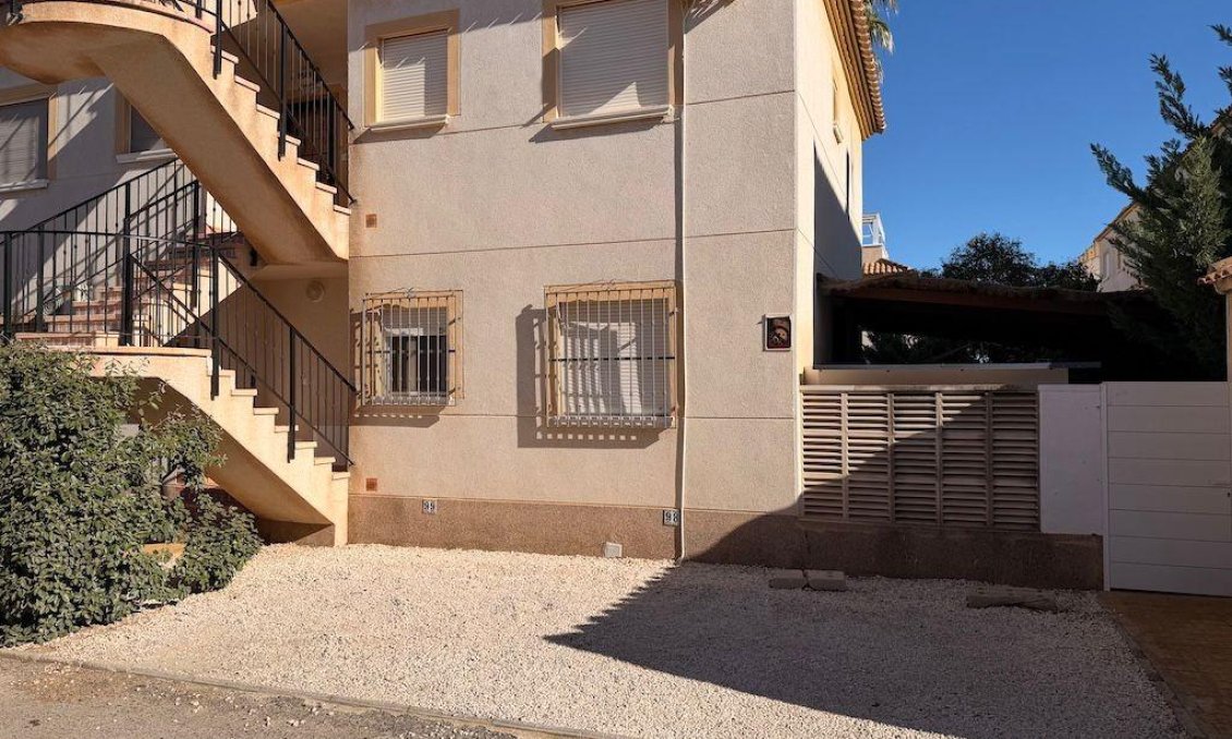 Használt Ingatlanok - Bungaló -
Orihuela Costa - Costa Blanca