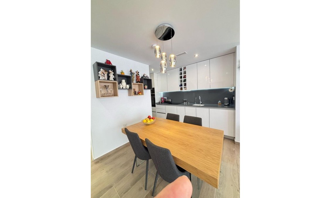 Segunda mano - Villa -
Orihuela Costa - Villamartín-las Filipinas