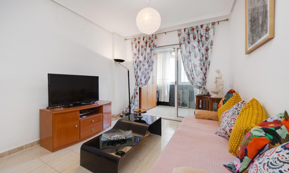 Resale - Apartment -
Torrevieja - La Siesta - El Salado - Torreta