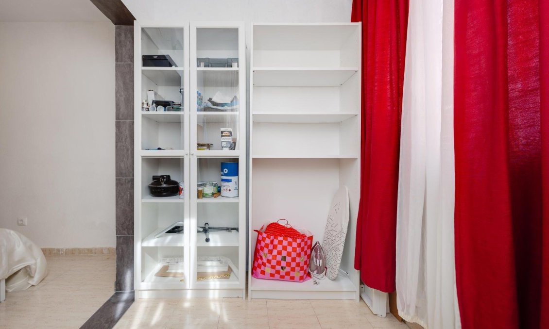 Resale - Apartment -
Torrevieja - La Siesta - El Salado - Torreta