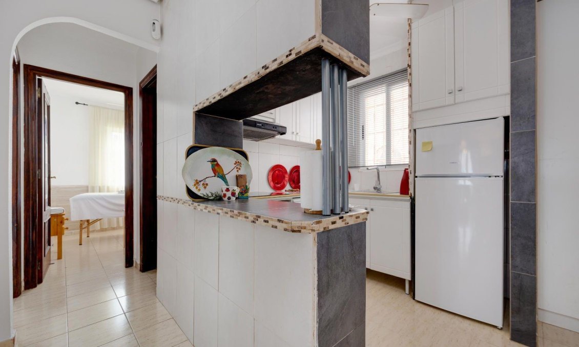 Resale - Apartment -
Torrevieja - La Siesta - El Salado - Torreta