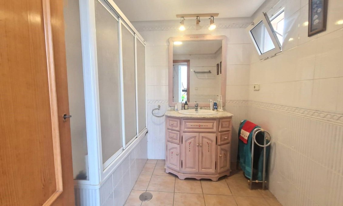 Segunda mano - Town House -
Torrevieja - Torreblanca