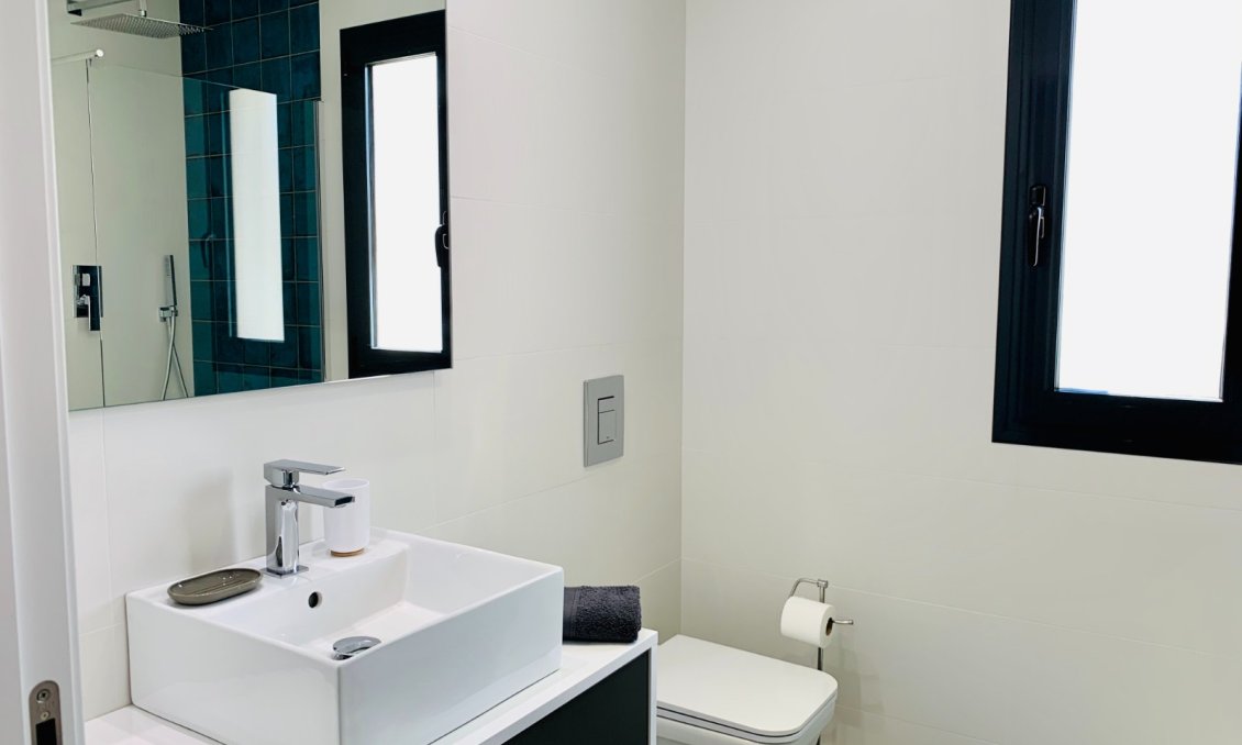 Segunda mano - Apartamento -
San Miguel de Salinas - Inland