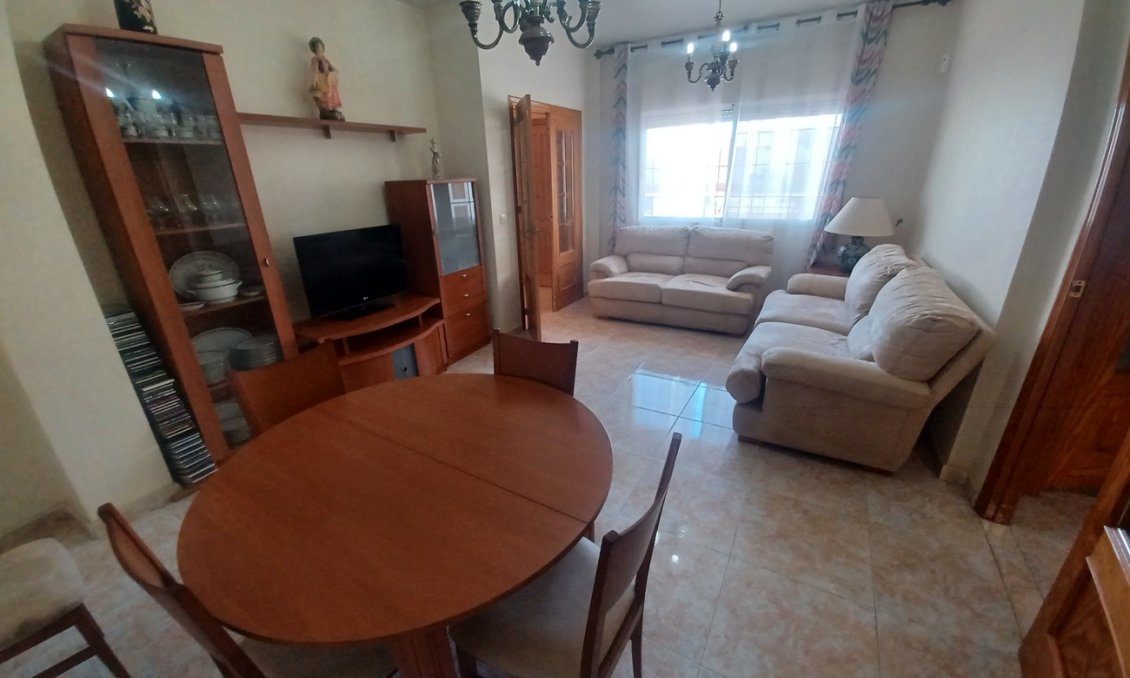 Segunda mano - Town House -
Roldan - Inland