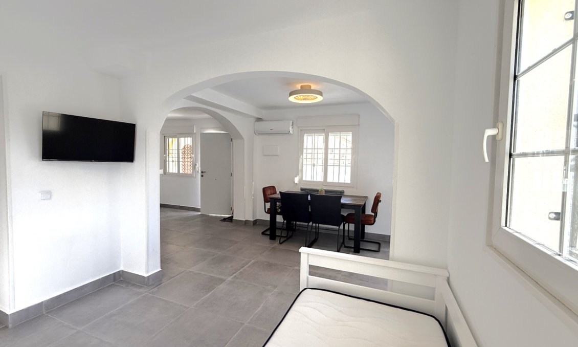 Segunda mano - Semi Detached -
Orihuela - Inland