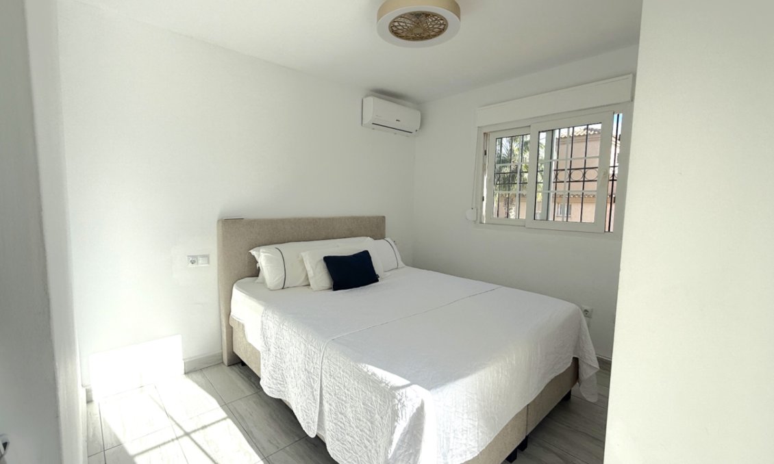 Segunda mano - Semi Detached -
Orihuela - Inland