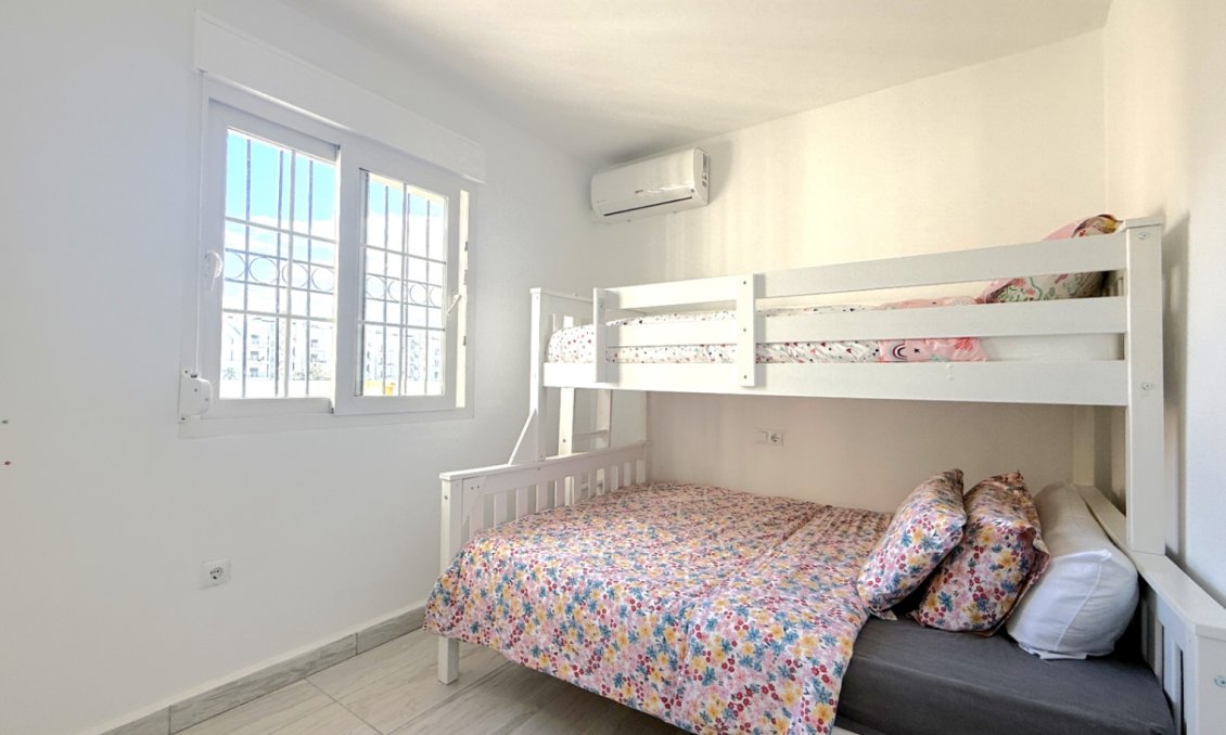 Segunda mano - Semi Detached -
Orihuela - Inland