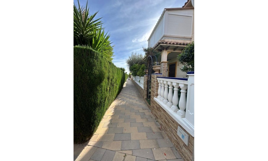 Wiederverkauf - Duplex -
Orihuela Costa - Punta Prima