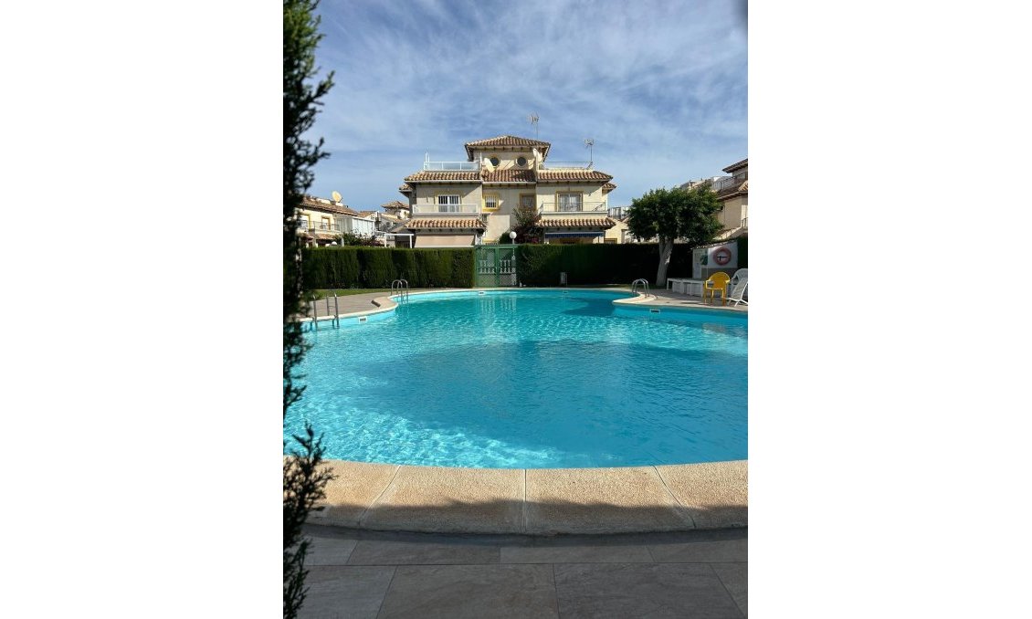 Wiederverkauf - Duplex -
Orihuela Costa - Punta Prima