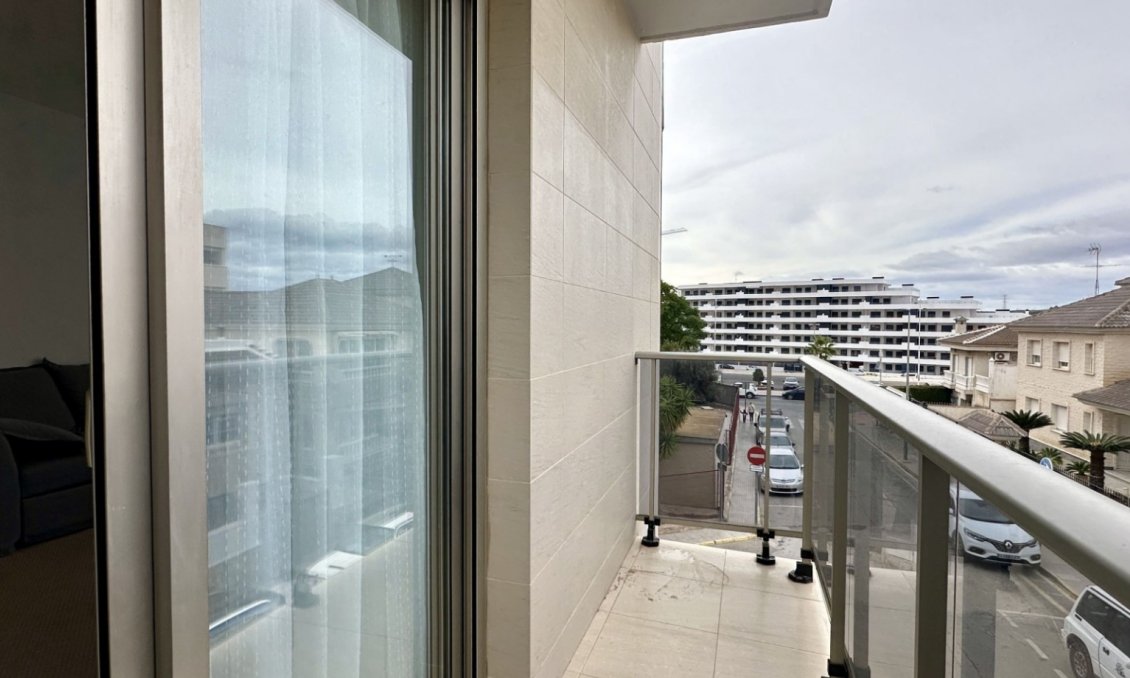 Segunda mano - Apartamento -
San Miguel de Salinas - Inland