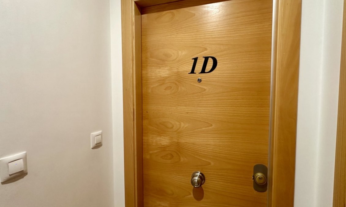 Segunda mano - Apartamento -
San Miguel de Salinas - Inland