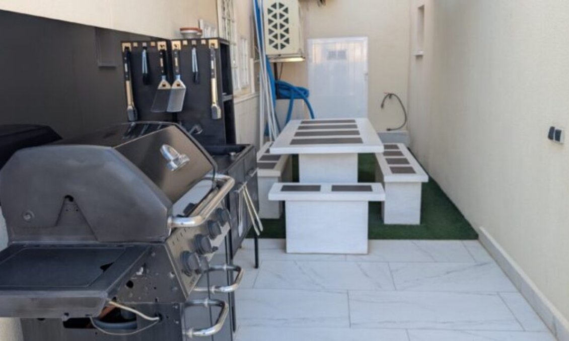 Segunda mano - Villa -
Villamartin - Costa Blanca