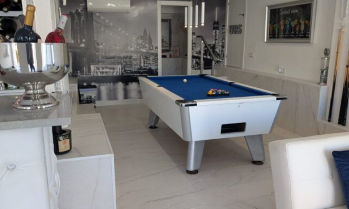 Segunda mano - Villa -
Villamartin - Costa Blanca