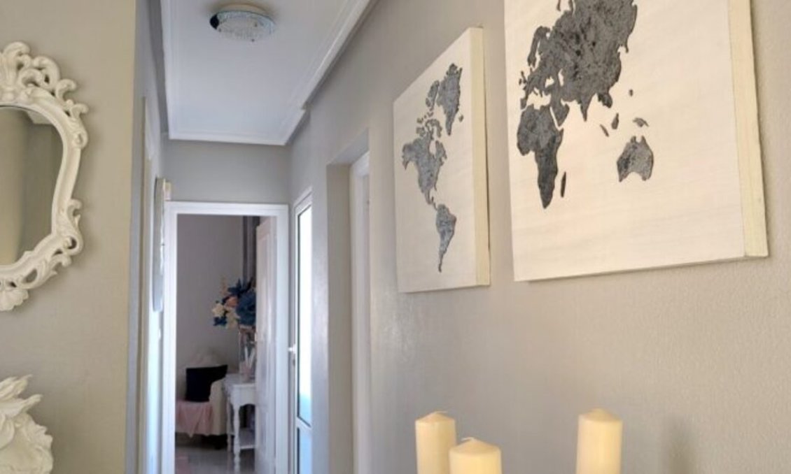 Segunda mano - Villa -
Villamartin - Costa Blanca