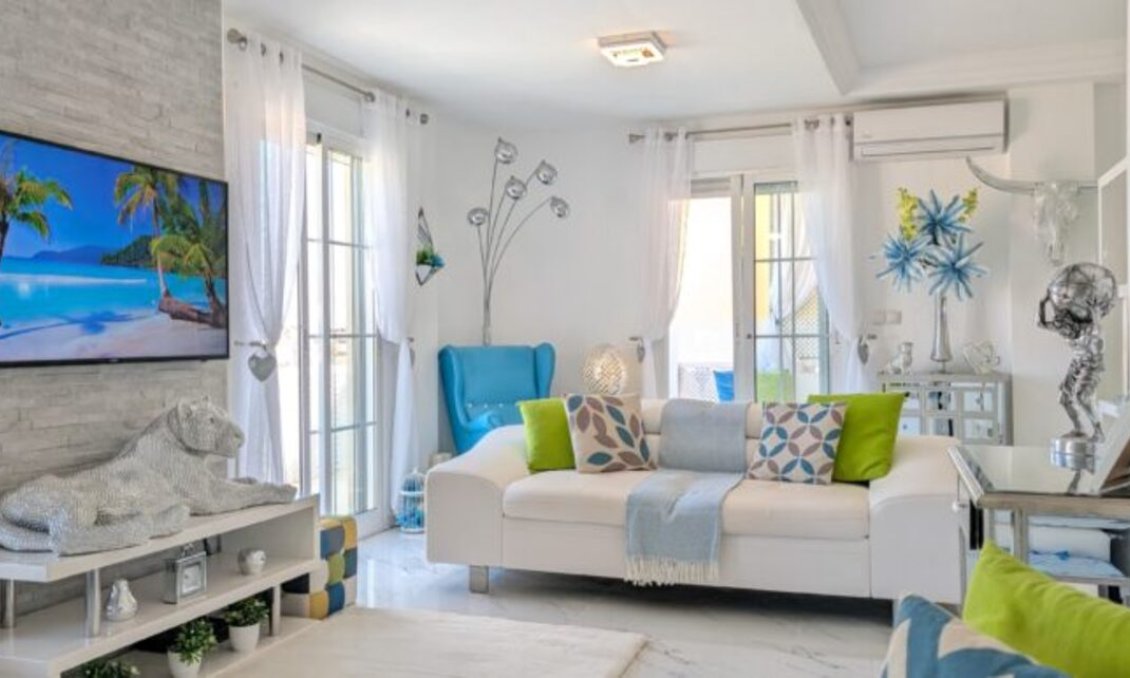 Segunda mano - Villa -
Villamartin - Costa Blanca