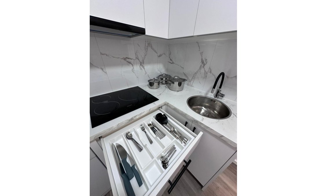 Resale - Apartment -
Torrevieja - Centro - Muelle Pesquero