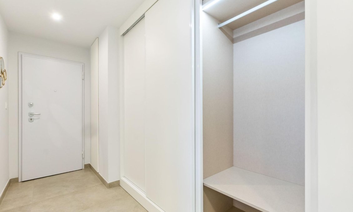 Használt Ingatlanok - Apartman -
Torrevieja - Playa del Cura