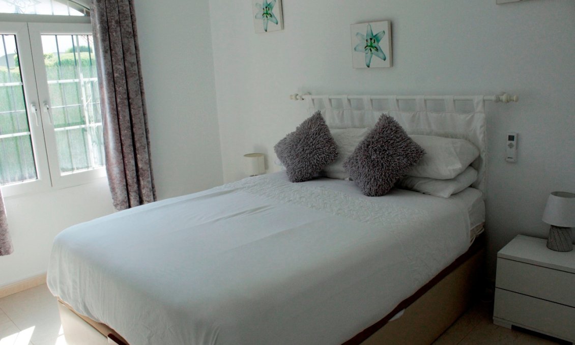 Segunda mano - Villa -
Orihuela Costa - Costa Blanca